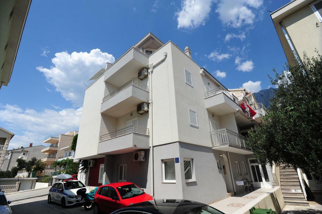 Apartments Knezevic 马卡尔斯卡 外观 照片